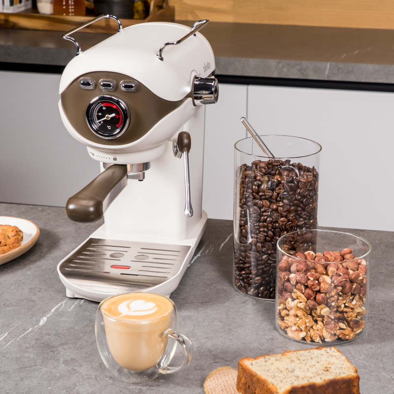 Espressor VELVET, 20 bari, 1100W, spumare, rezervor 800ml, compact, crem 12